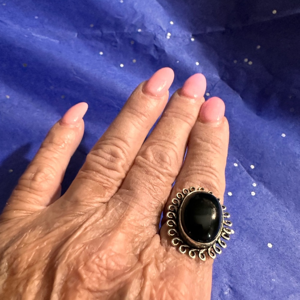 Black Stone Ring Sz 6.5 NWOT